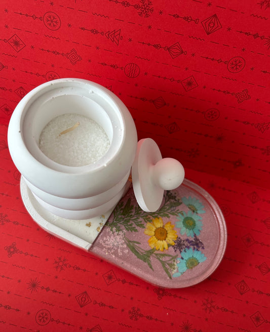 Portacandela e Svuotatasche in Ceramica e Resina con Fiori Essiccati