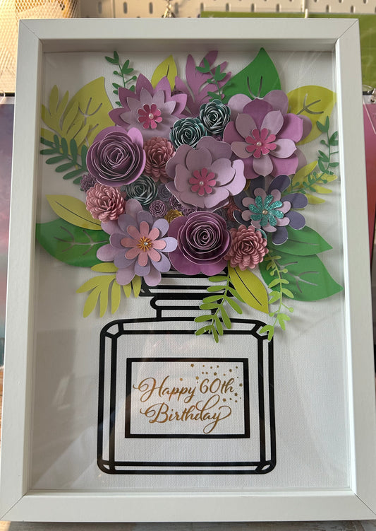 Shadow Box Compleanno con Fiori di Carta Fatti a Mano
